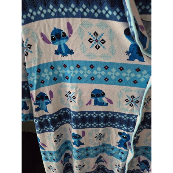 Disney Stitch Womens Button Down Christmas winter Pajama Top size large - Picture 3 of 5